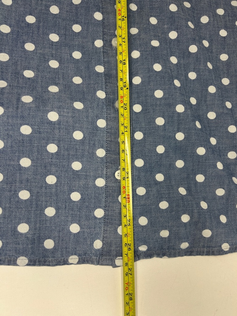 Tommy Hilfiger Top Women’s M Sleeveless Blue Chambray White Polka Dot Button Up - Picture 8 of 10